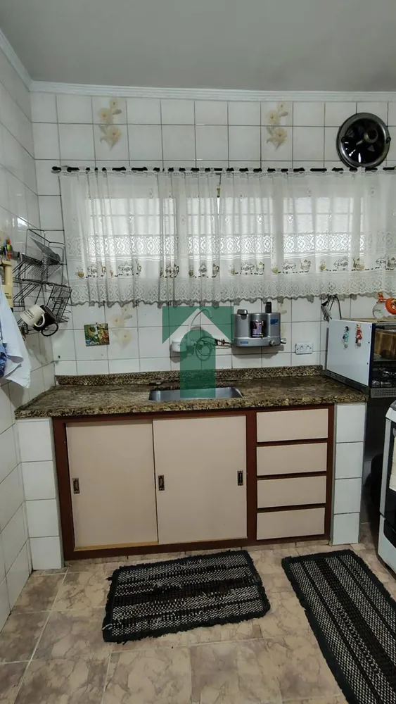 Sobrado, 3 quartos, 227 m² - Foto 2