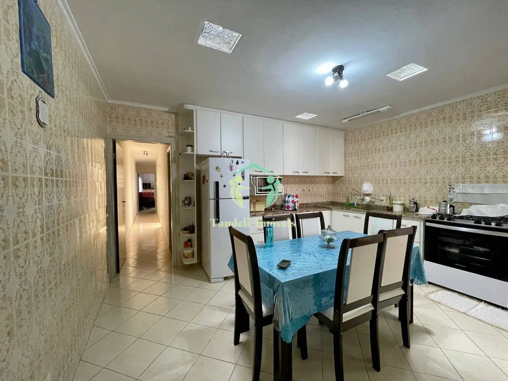 Casa, 3 quartos, 229 m² - Foto 5