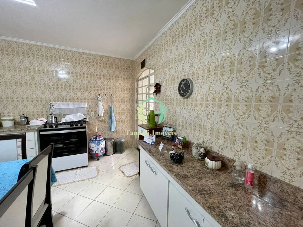 Casa, 3 quartos, 229 m² - Foto 6
