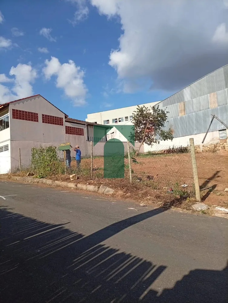 Terreno, 200 m² - Foto 1