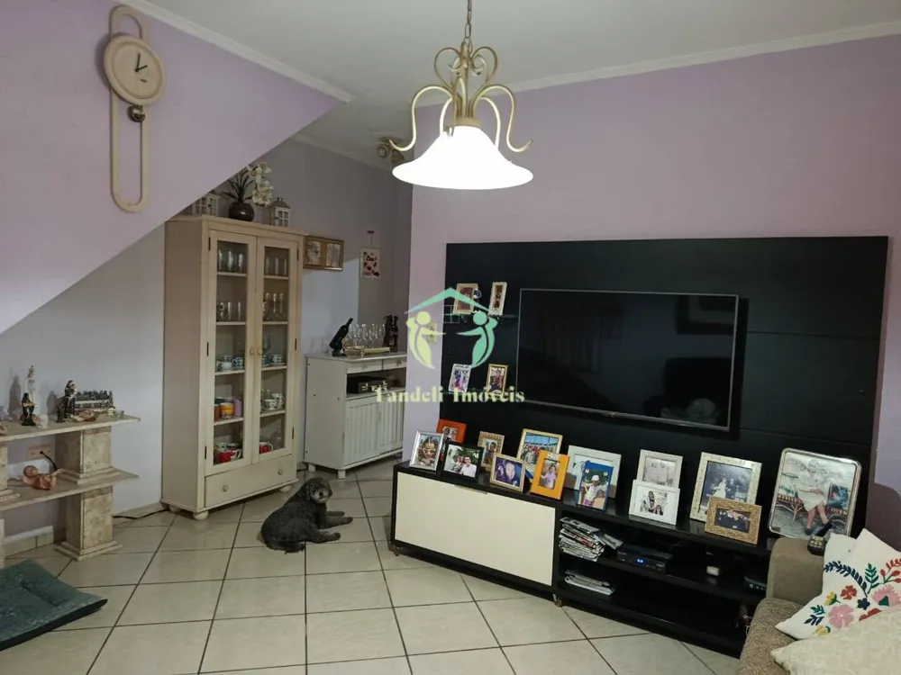 Sobrado, 3 quartos, 198 m² - Foto 1