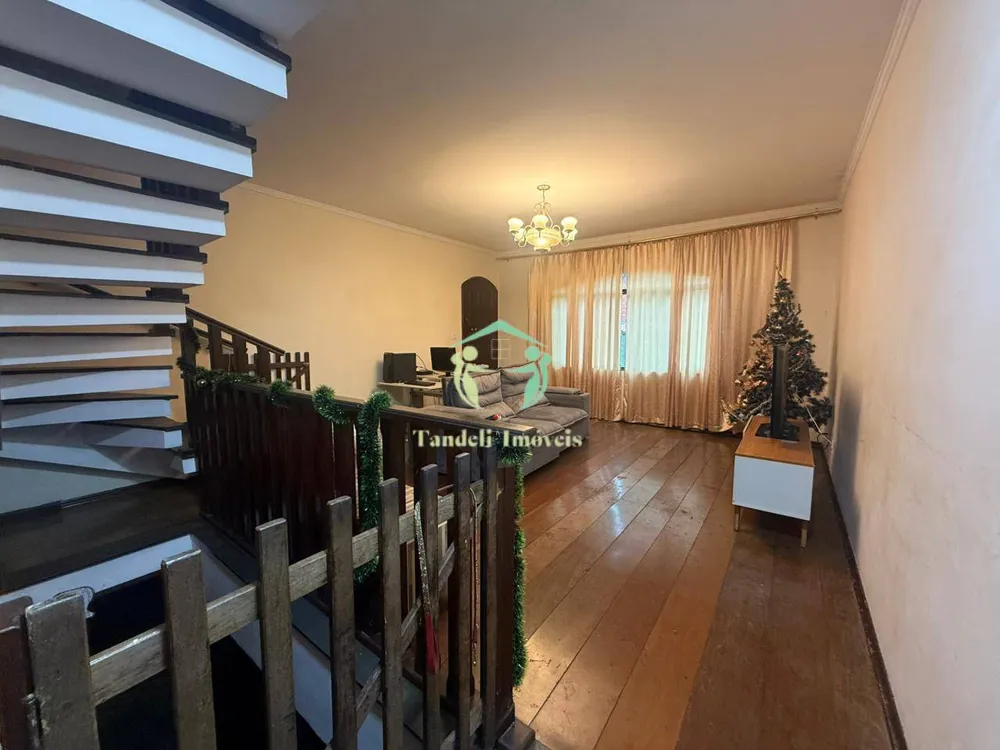 Sobrado, 3 quartos, 233 m² - Foto 1
