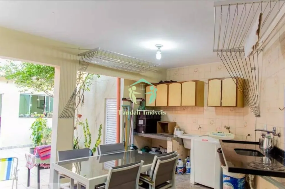 Sobrado, 4 quartos, 256 m² - Foto 8
