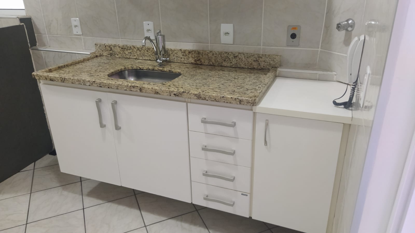 Apartamento à venda com 2 quartos, 60m² - Foto 13