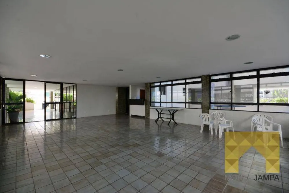 Apartamento, 3 quartos, 236 m² - Foto 2