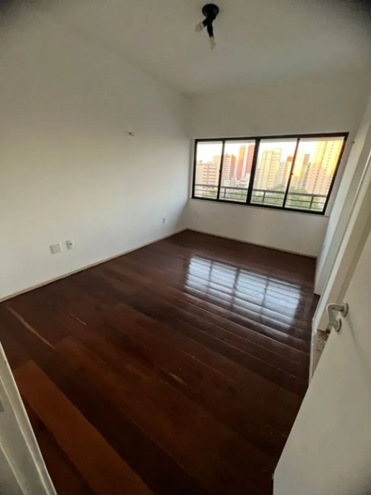 Apartamento, 3 quartos, 137 m² - Foto 2