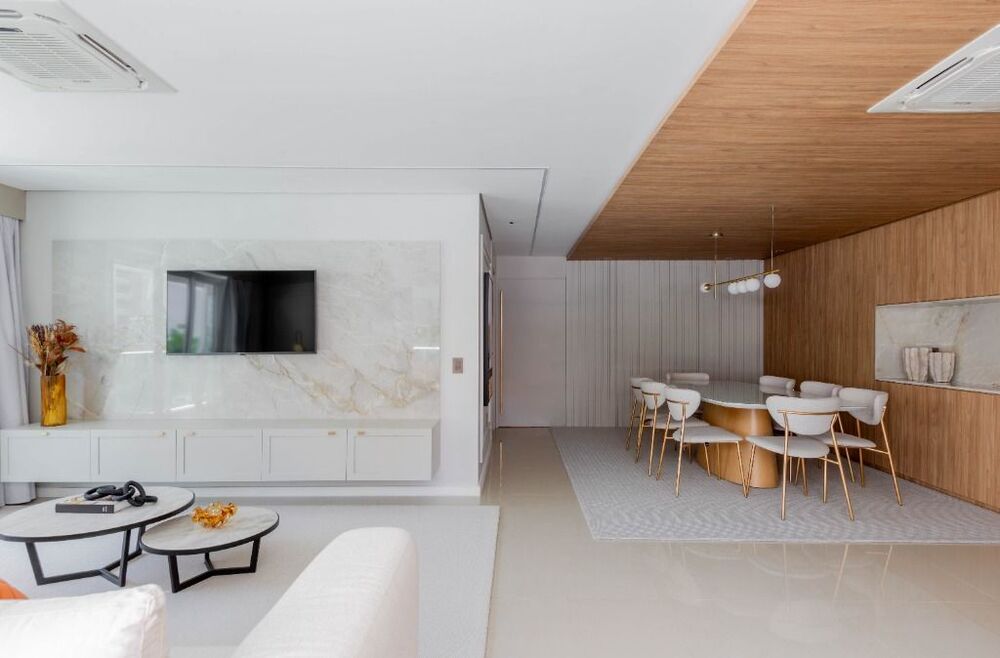 Apartamento à venda com 4 quartos, 239m² - Foto 1