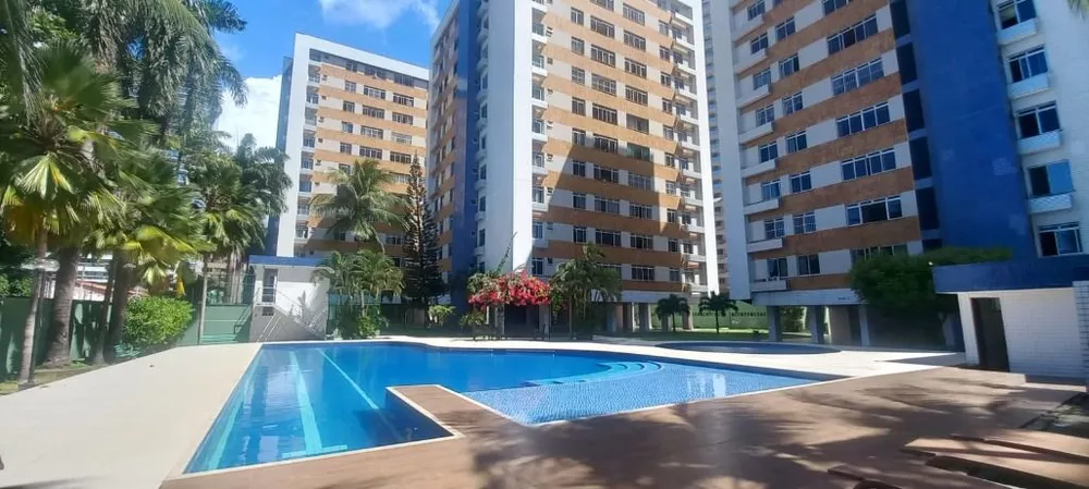 Apartamento à venda com 3 quartos, 130m² - Foto 1