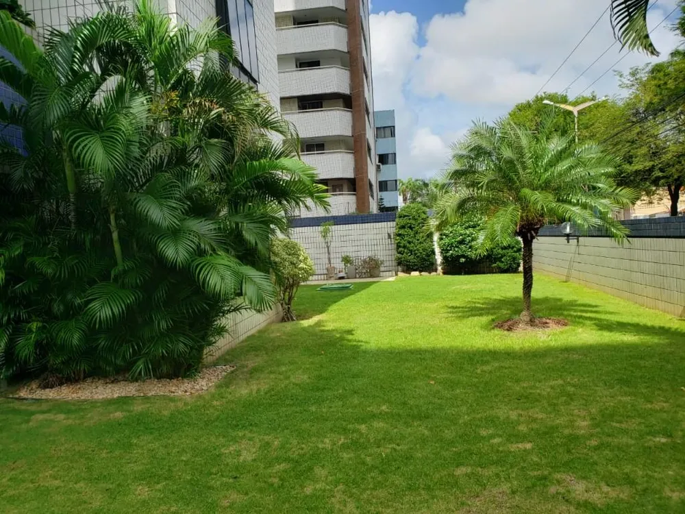 Apartamento, 3 quartos, 209 m² - Foto 2