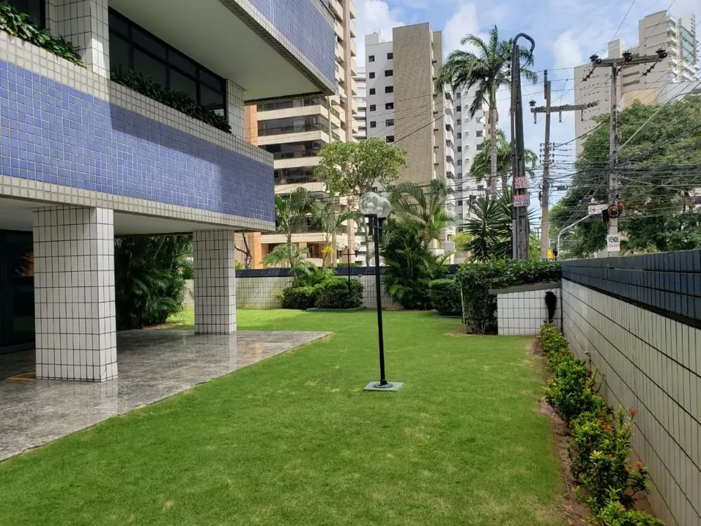 Apartamento, 3 quartos, 209 m² - Foto 1