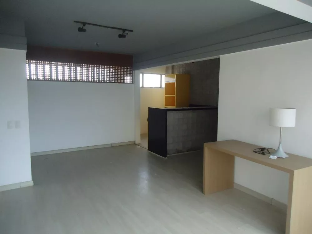 Apartamento à venda com 3 quartos, 90m² - Foto 2