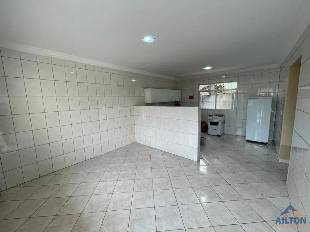 Casa para alugar com 3 quartos, 100m² - Foto 4