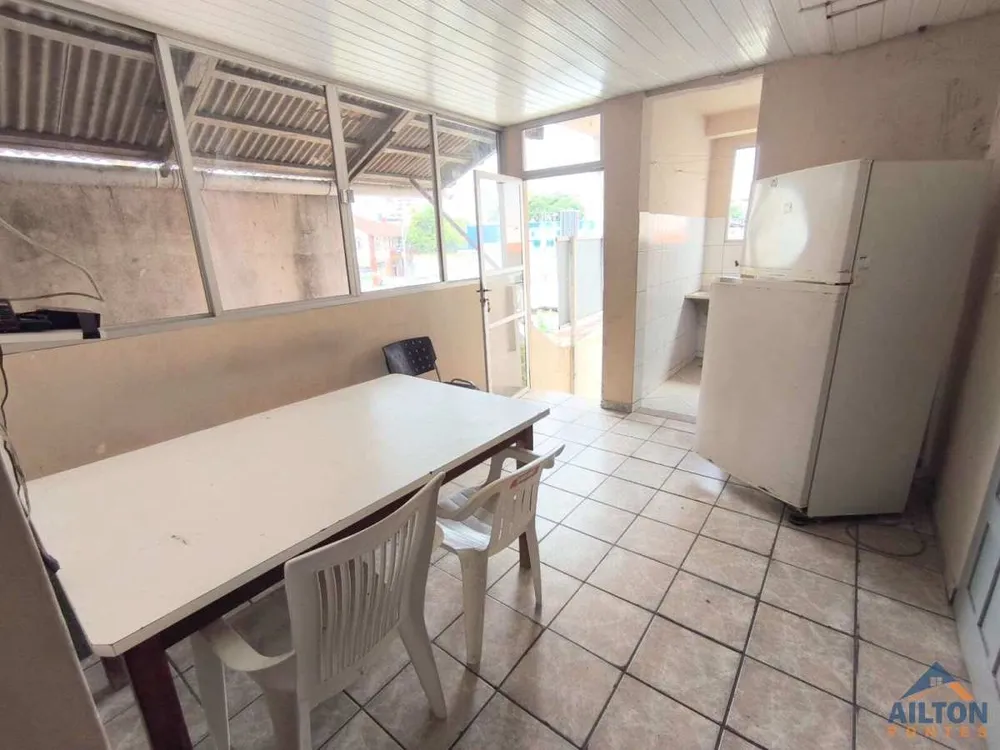 Casa, 12 quartos, 180 m² - Foto 7