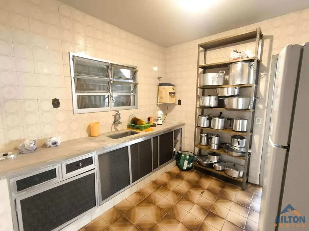 Casa, 12 quartos, 180 m² - Foto 2