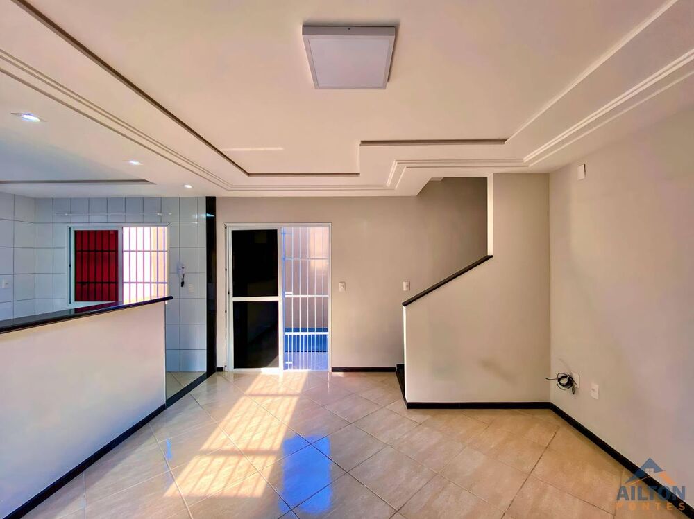 Casa, 3 quartos, 104 m² - Foto 1