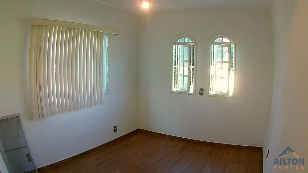 Casa à venda com 3 quartos, 140m² - Foto 11