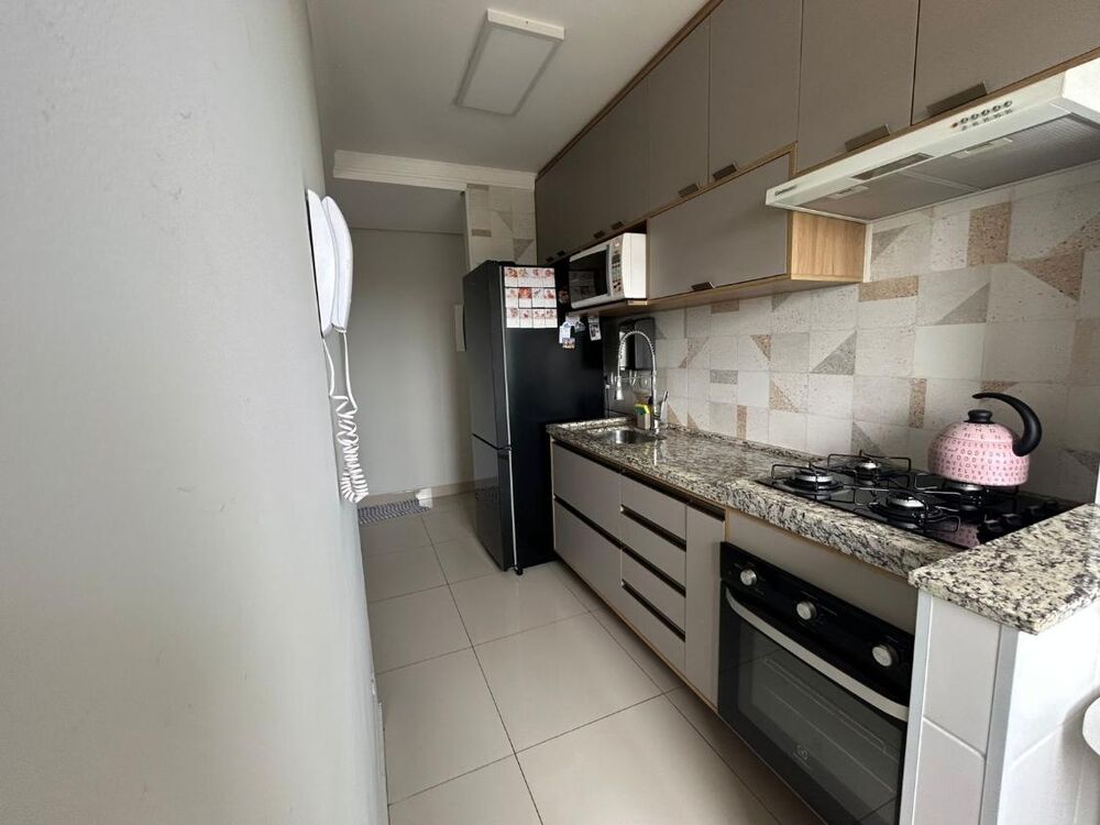 Apartamento à venda com 2 quartos, 58m² - Foto 3