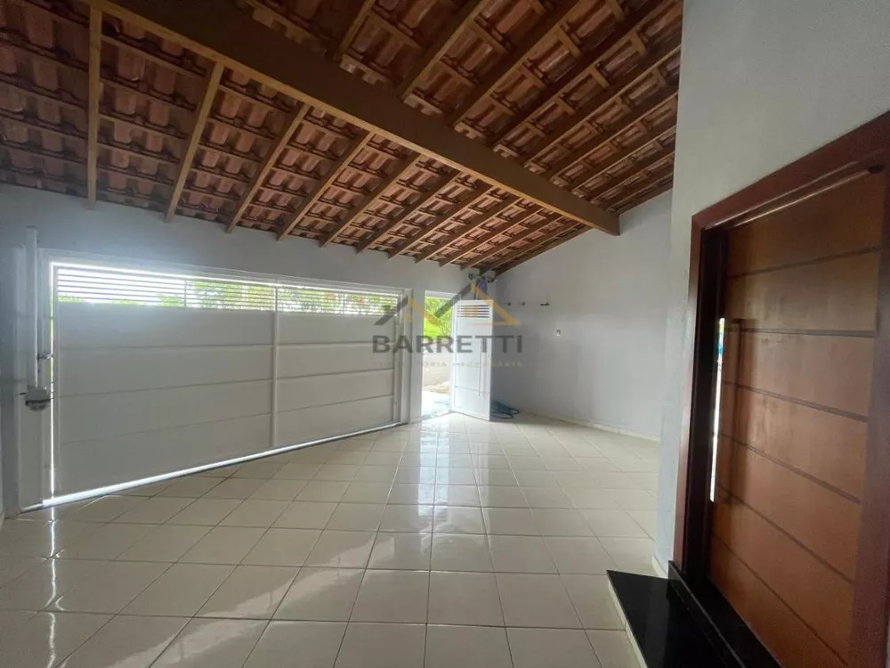 Casa à venda com 3 quartos, 145m² - Foto 1