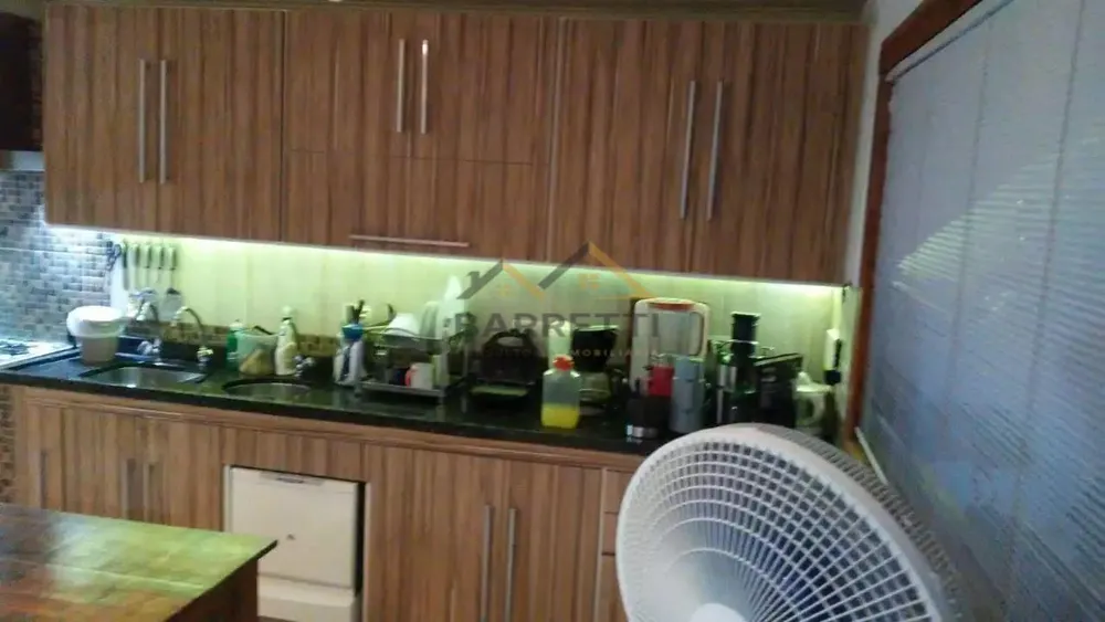 Casa, 3 quartos, 200 m² - Foto 1