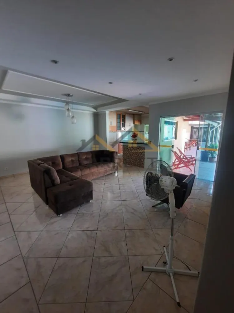 Casa, 2 quartos, 202 m² - Foto 2