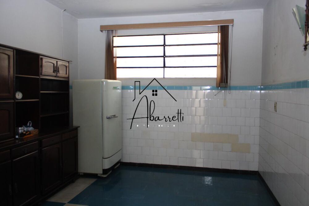 Casa à venda com 3 quartos, 160m² - Foto 1