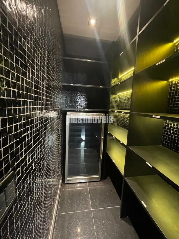 Apartamento, 3 quartos, 450 m² - Foto 1