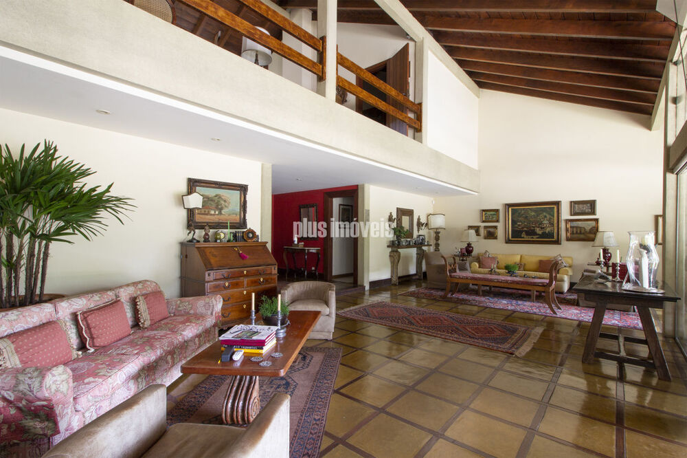 Casa à venda com 5 quartos, 554m² - Foto 2
