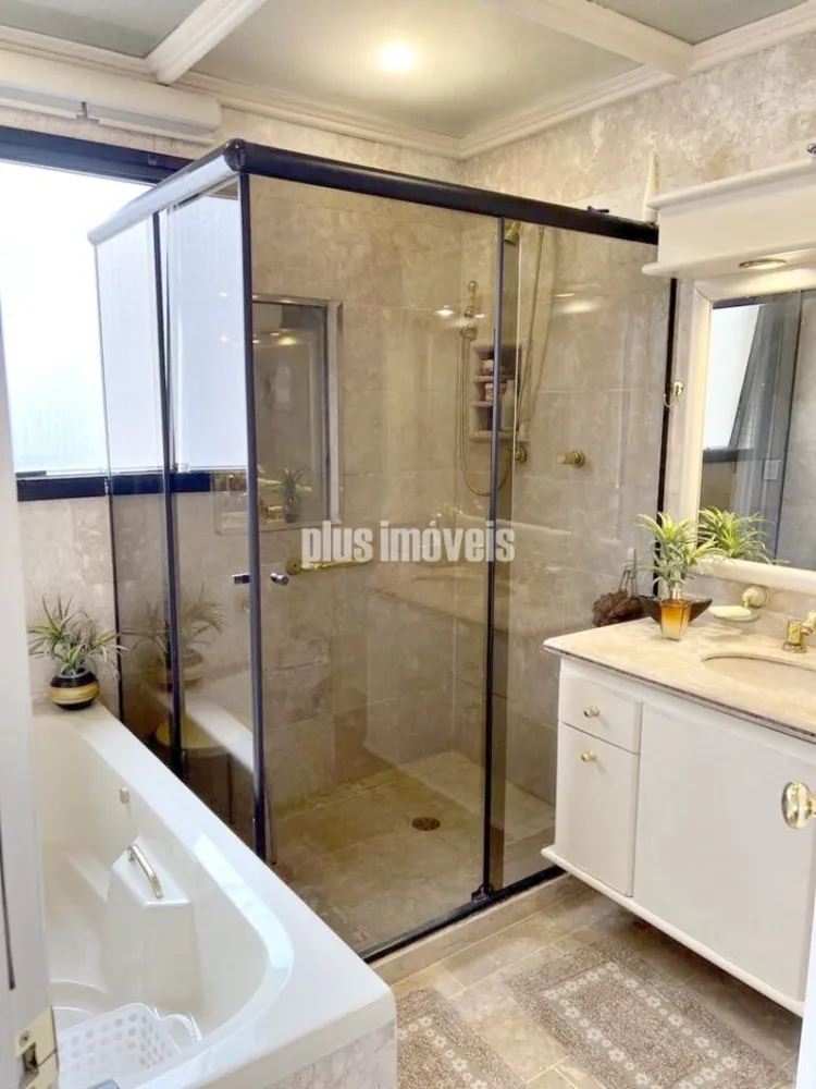 Apartamento, 3 quartos, 190 m² - Foto 2