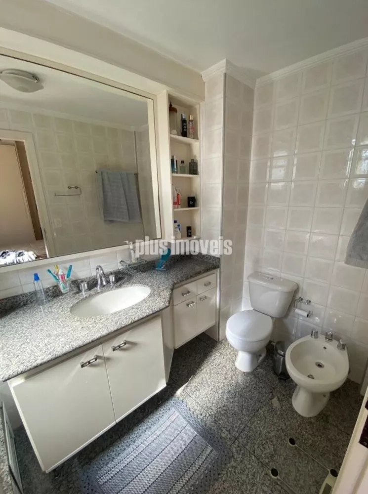 Apartamento à venda com 4 quartos, 144m² - Foto 2