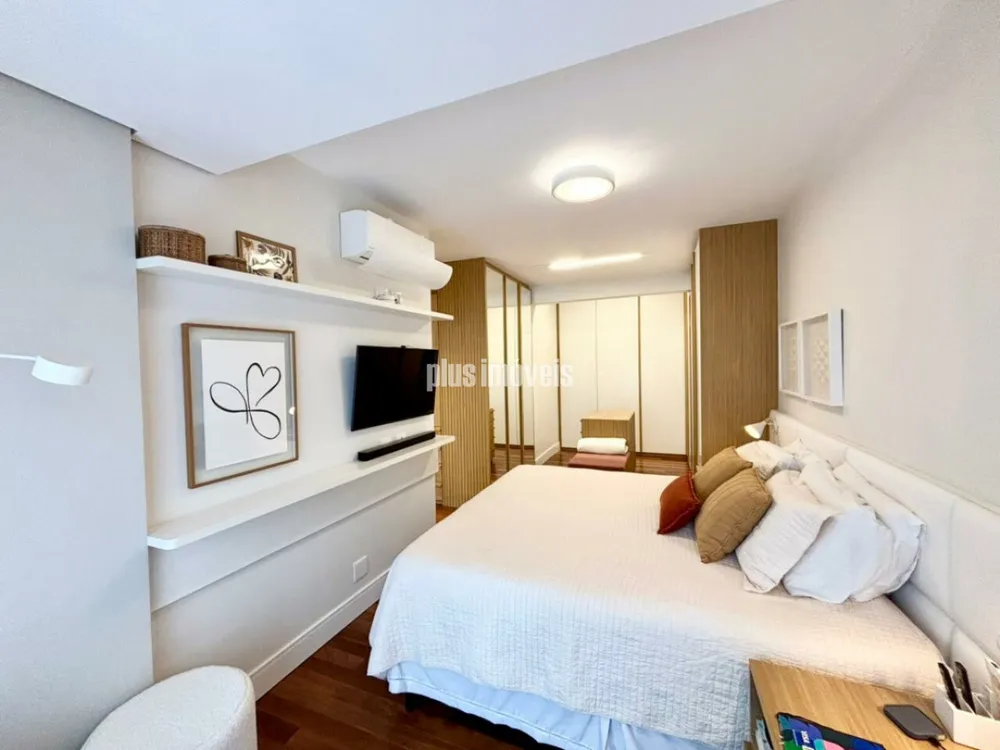 Apartamento, 3 quartos, 165 m² - Foto 1