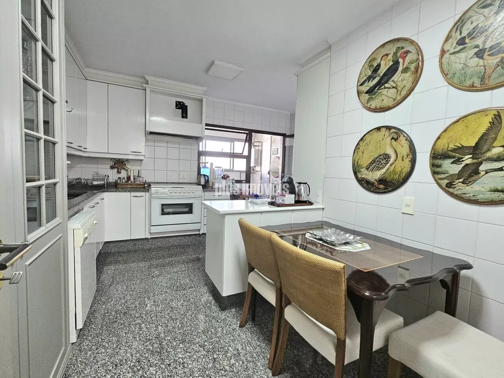 Apartamento, 3 quartos, 162 m² - Foto 1