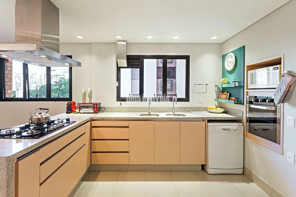 Apartamento, 4 quartos, 218 m² - Foto 1