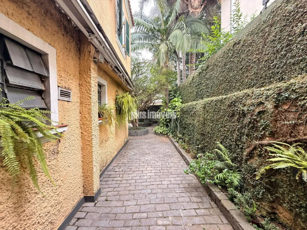 Casa, 4 quartos, 290 m² - Foto 2