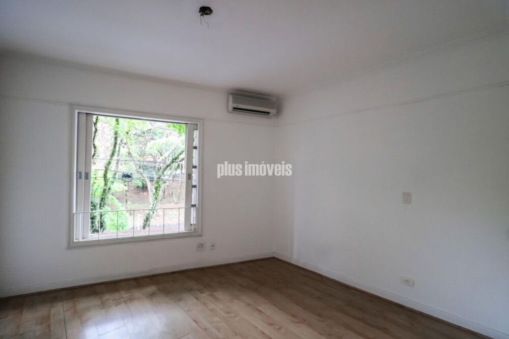 Casa à venda com 4 quartos, 356m² - Foto 4
