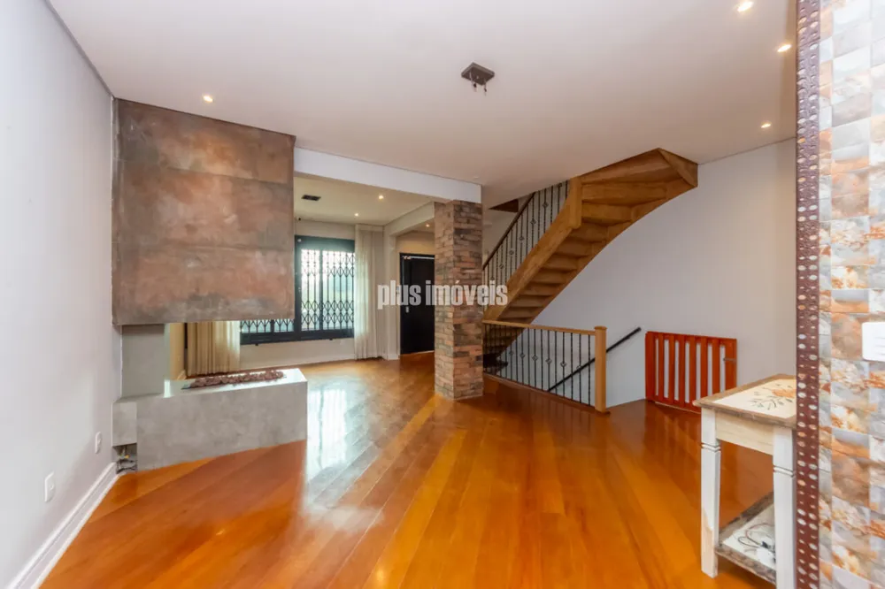Casa, 3 quartos, 297 m² - Foto 1
