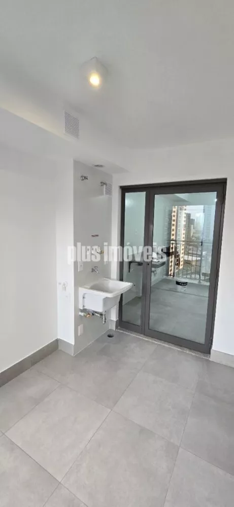 Apartamento à venda com 3 quartos, 157m² - Foto 5