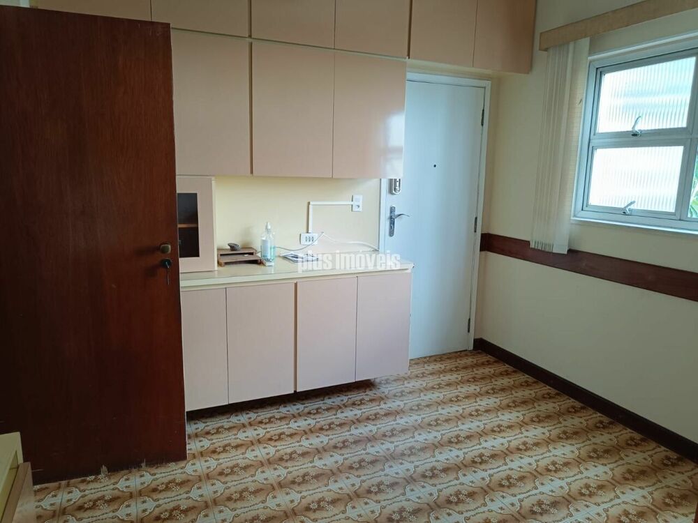 Apartamento, 3 quartos, 216 m² - Foto 1