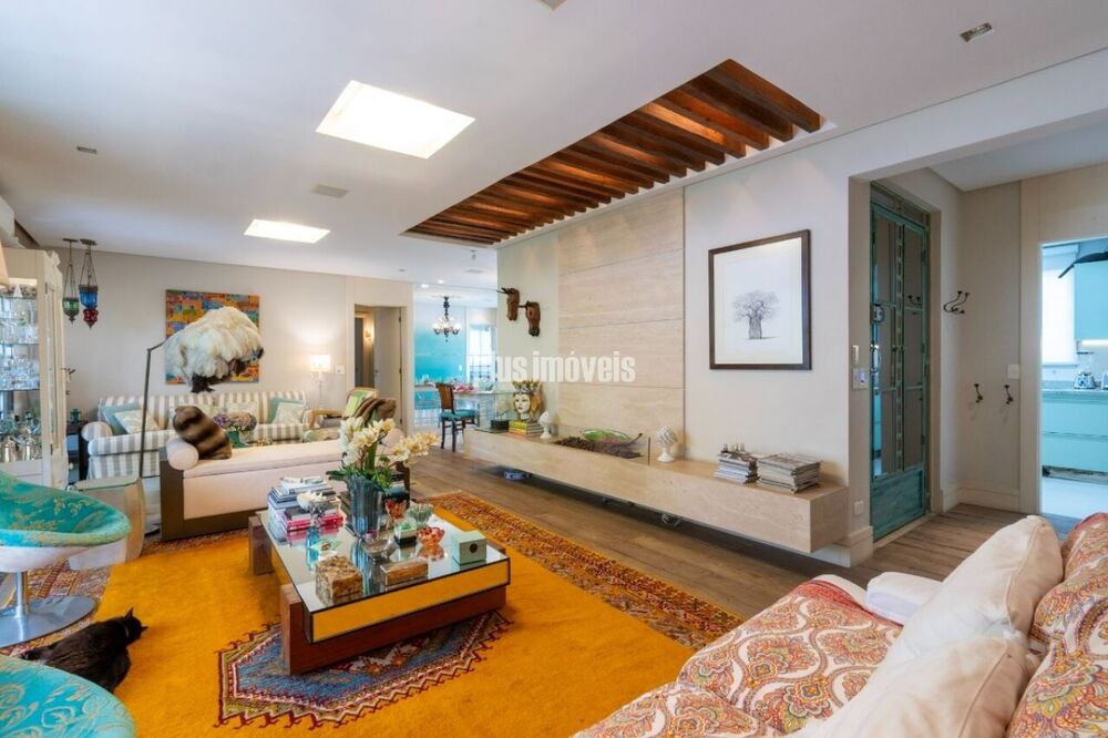 Apartamento, 3 quartos, 250 m² - Foto 1