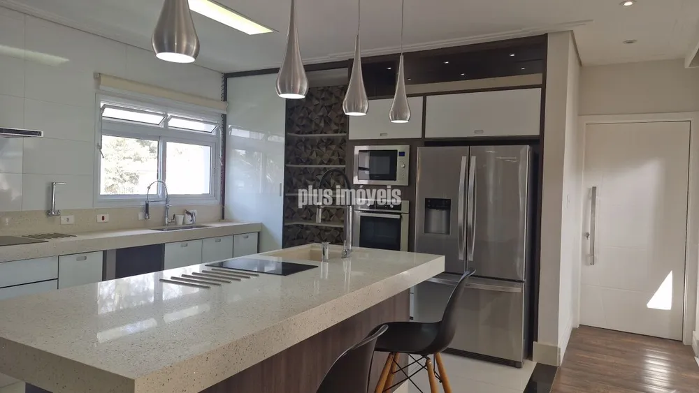 Casa, 3 quartos, 243 m² - Foto 1