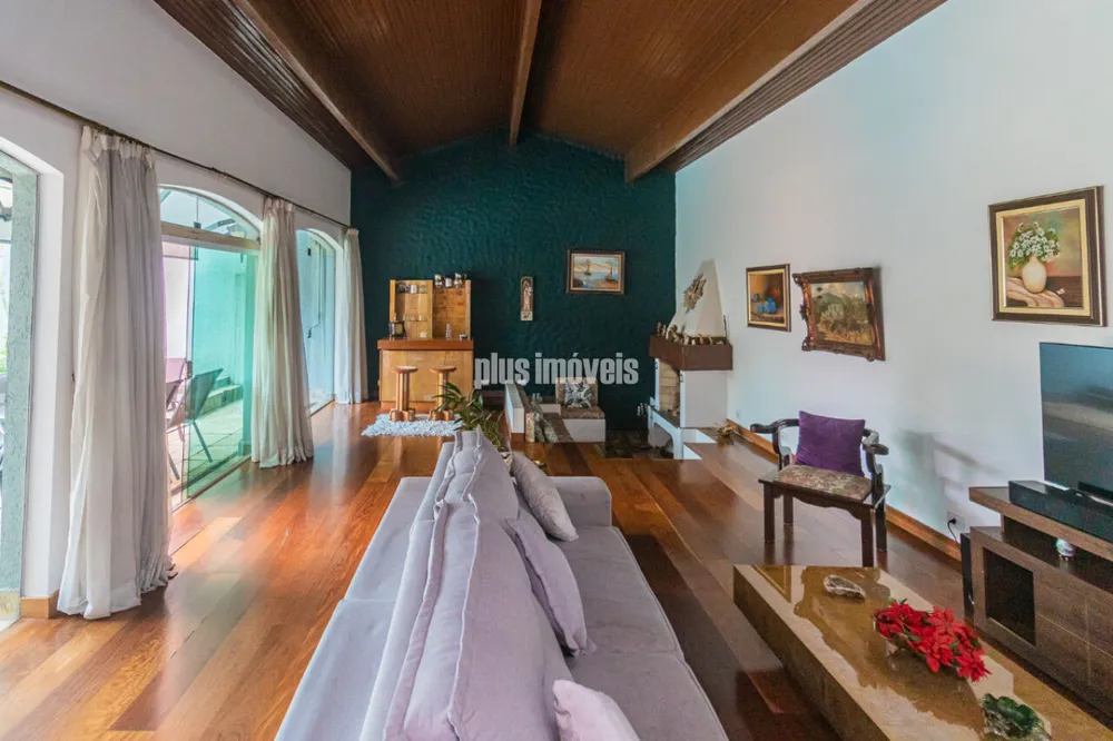 Casa, 4 quartos, 219 m² - Foto 2