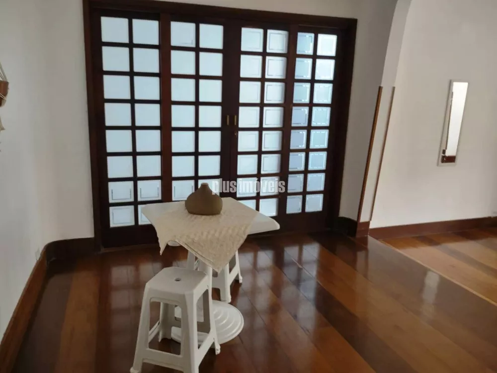 Casa à venda com 4 quartos, 350m² - Foto 4