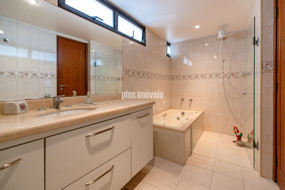 Apartamento à venda com 4 quartos, 214m² - Foto 7