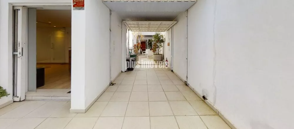 Casa Comercial à venda com 9 quartos, 330m² - Foto 2