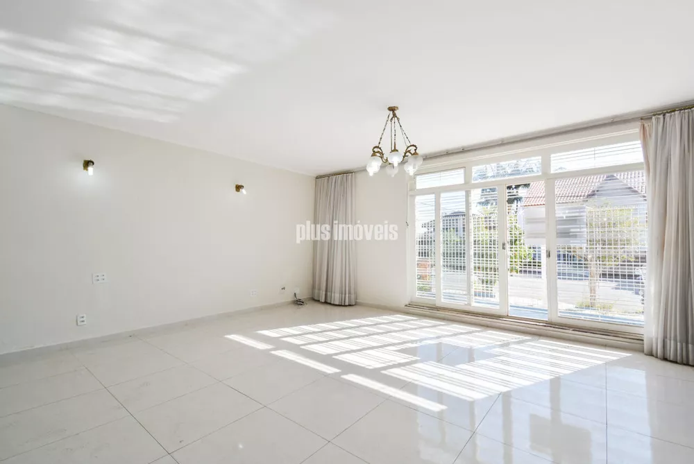 Casa à venda com 5 quartos, 282m² - Foto 1