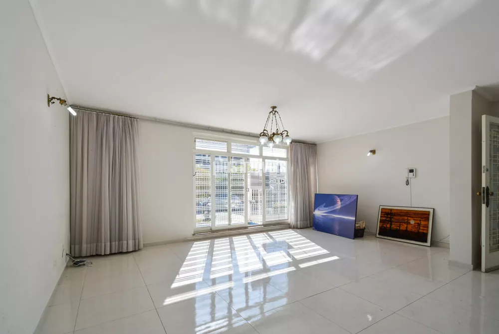 Casa à venda com 5 quartos, 282m² - Foto 4