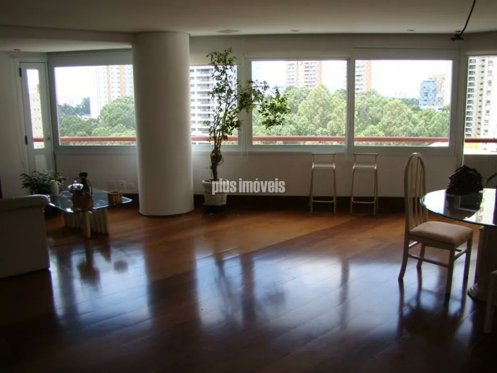 Apartamento à venda e aluguel com 3 quartos, 224m² - Foto 1