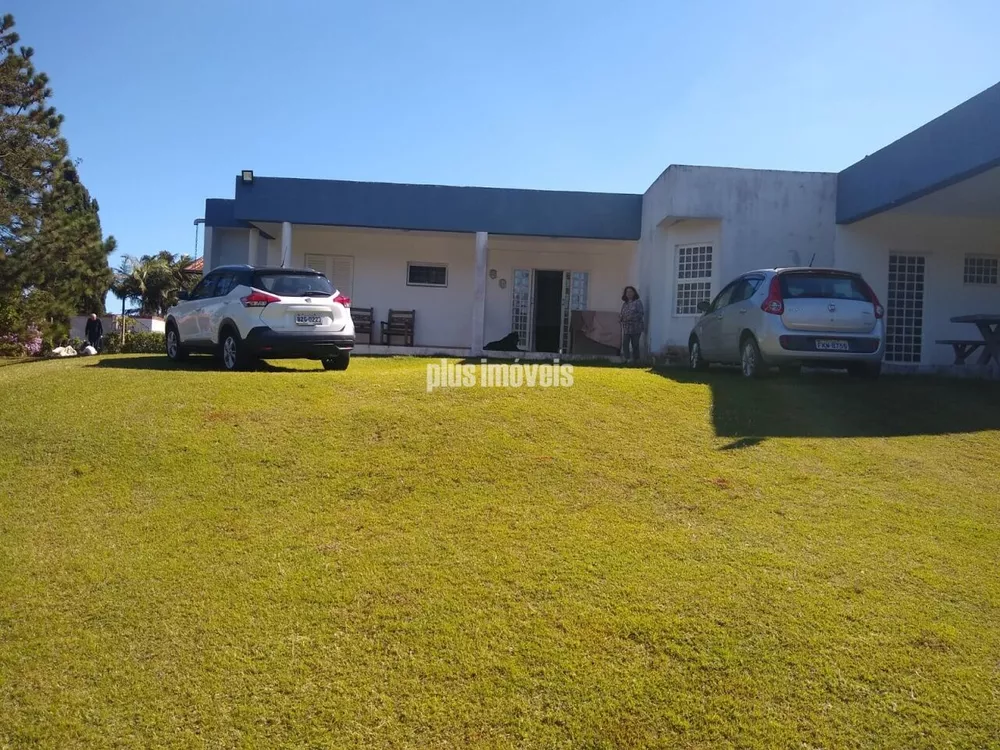 Casa de Condomínio à venda com 3 quartos, 220m² - Foto 2