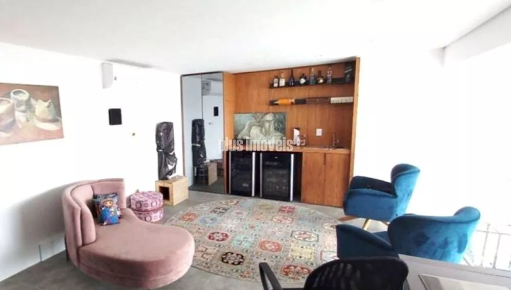 Apartamento à venda com 3 quartos, 180m² - Foto 2