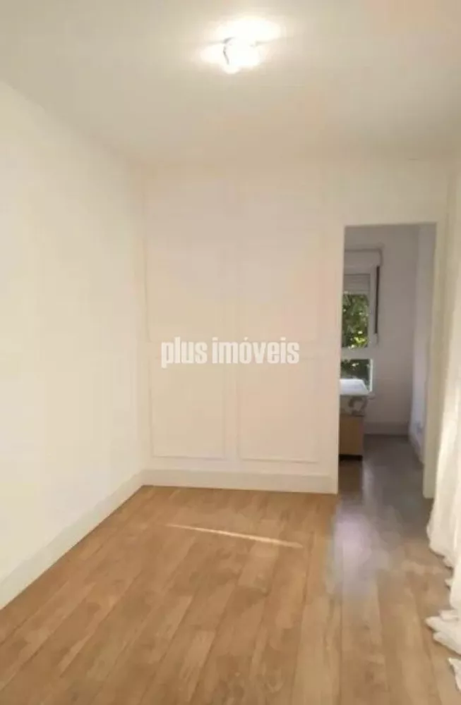 Apartamento à venda com 1 quarto, 37m² - Foto 2