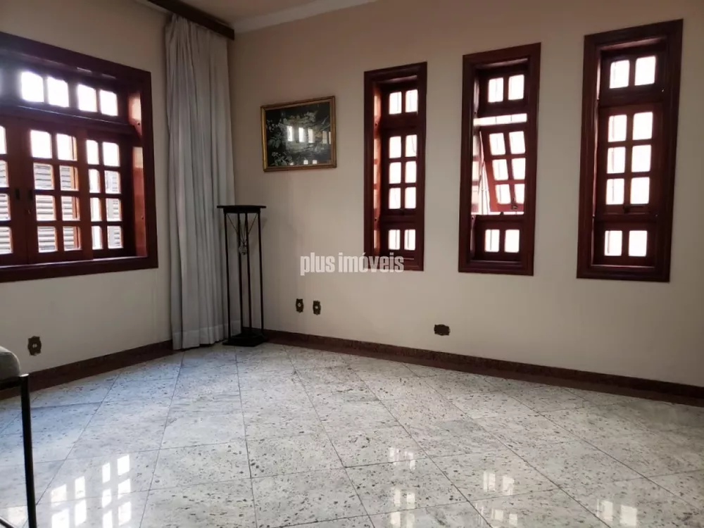 Casa à venda com 4 quartos, 310m² - Foto 8